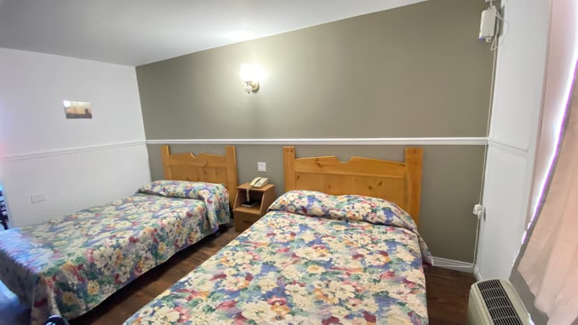 Room Motel 3