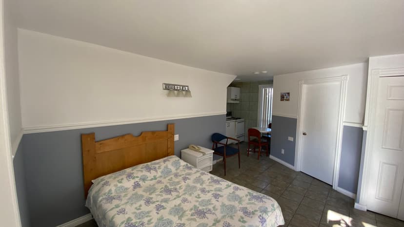 Room Motel 25